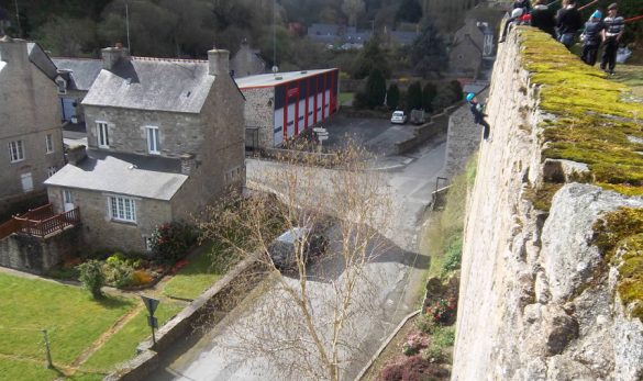 Descente en rappel en Bretagne