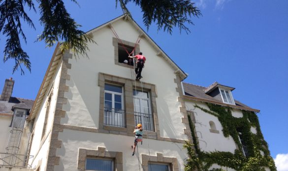 Descente en rappel en Bretagne